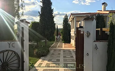 HEARTS & PONIES Apartamentos con piscinas privadas de invierno y verano y suites con jacuzzis en Chinchón (Madrid) - Foto 13