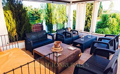 HEARTS & PONIES Apartamentos con piscinas privadas de invierno y verano y suites con jacuzzis en Chinchón (Madrid) - Foto 8