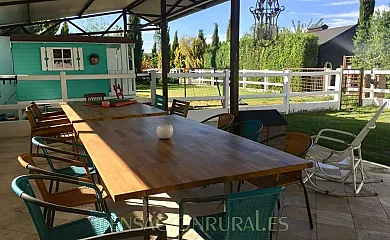 HEARTS & PONIES Apartamentos con piscinas privadas de invierno y verano y suites con jacuzzis en Chinchón (Madrid) - Foto 18