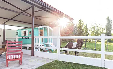 HEARTS & PONIES Apartamentos con piscinas privadas de invierno y verano y suites con jacuzzis en Chinchón (Madrid) - Foto 19