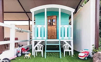 HEARTS & PONIES Apartamentos con piscinas privadas de invierno y verano y suites con jacuzzis en Chinchón (Madrid) - Foto 10