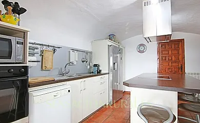 Casa Rural Mas Arnau en Cistella (Girona) - Foto 8