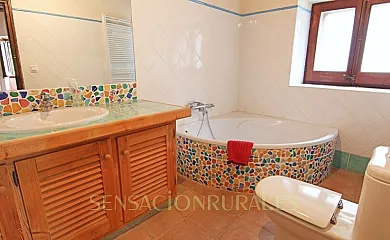 Casa Rural Mas Arnau en Cistella (Girona) - Foto 10