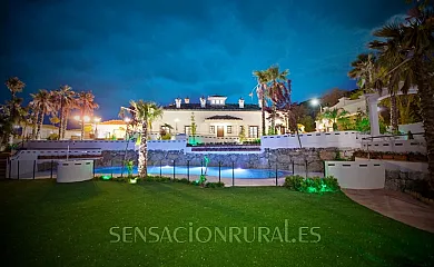 Cortijo de la Fuente en Alcaudete (Jaén) - Foto 1