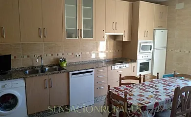 VUT Los Pardales en Villardeciervos (Zamora) - Foto 5