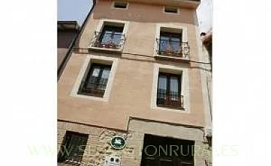 Casa Rural La Cigüeña en Uruñuela (La Rioja) - Foto 1