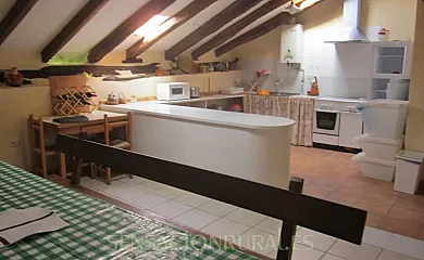 Agroturismo Sarasola Zahar en Aizarnazabal (Guipuzcoa) - Foto 13