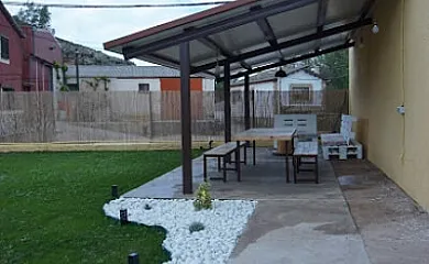 La Casa del monte y La Casa del Río en Llumes (Zaragoza) - Foto 3