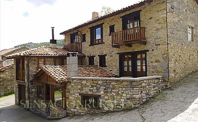 La Catedral de la Montaña en Lois (León) - Foto 1