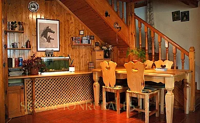 El Mesón de Gredos en Navarredonda de Gredos (Ávila) - Foto 2