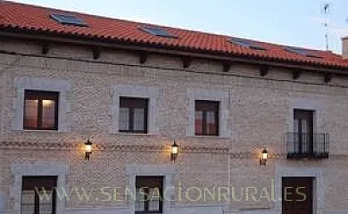 Hotel La Casona de Doña Petra en Villarmentero de Campos (Palencia) - Foto 1