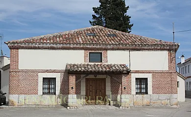 La Casona de San Miguel en San Miguel Del Pino (Valladolid) - Foto 1