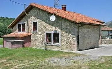 Casa Aldea Los Castaños en Cangas de Onis (Asturias) - Foto 1