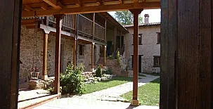 Las Casas de Valdepielago 003