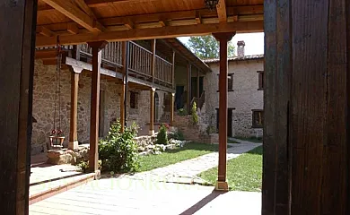 Las Casas de Valdepielago en Valdepielago (León) - Foto 3