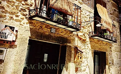 Las Cuatro Calles en Piedralaves (Ávila) - Foto 1