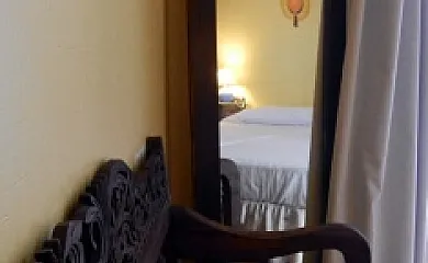 Las Cuatro Calles en Piedralaves (Ávila) - Foto 12