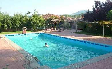 Casa Rural Puente de los Álamos en Guadalupe (Cáceres) - Foto 1