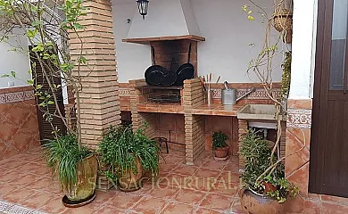 La Casa de la Fuente en Almonaster La Real (Huelva) - Foto 1