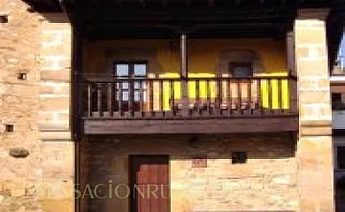 Casa de Moradiellos en Las Arenas (Asturias) - Foto 1