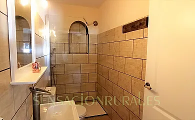 Apartamentos El Guardaviñas en Ábalos (La Rioja) - Foto 9