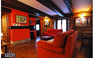 Casa Los Lirios en Borau (Huesca) - Foto 1