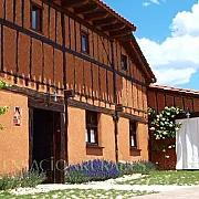 La Casa de Adobe 001