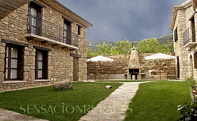 Casa Basilisa I y II en Anies (Huesca) - Foto 1