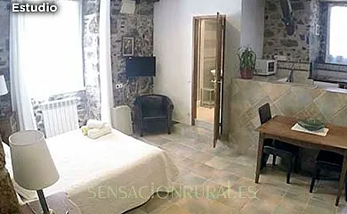 Casas Rurales Etxezuria en Luzaide. Valcarlos (Navarra) - Foto 7