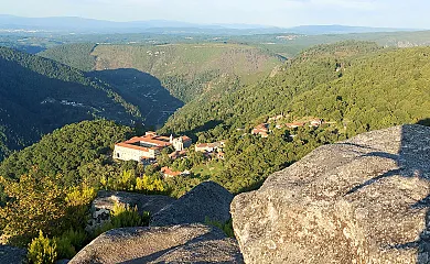 Casa da Canella y  Ás Portas do Sil en Nogueira De Ramuin (Ourense) - Foto 8