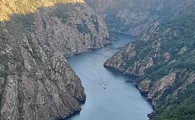 Casa da Canella y  Ás Portas do Sil en Nogueira De Ramuin (Ourense) - Foto 9