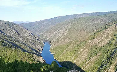 Casa da Canella y  Ás Portas do Sil en Nogueira De Ramuin (Ourense) - Foto 10