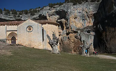 Fuente del Pino en San Leonardo de Yagüe (Soria) - Foto 23