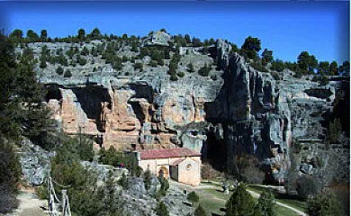 Fuente del Pino en San Leonardo de Yagüe (Soria) - Foto 22
