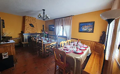 VILLA MARÍN en Santa Maria de la Alameda (Madrid) - Foto 2