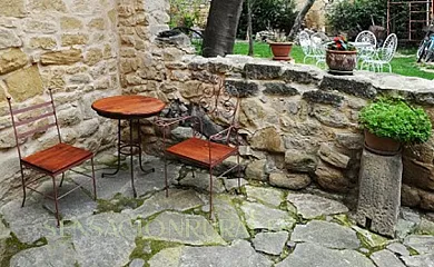 Casa Los Colmenares en Cuzcurrita De Río Tirón (La Rioja) - Foto 2