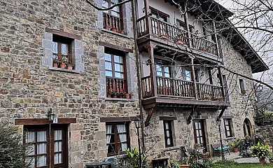 Casa Rural Josefina en Aliezo (Cantabria) - Foto 1