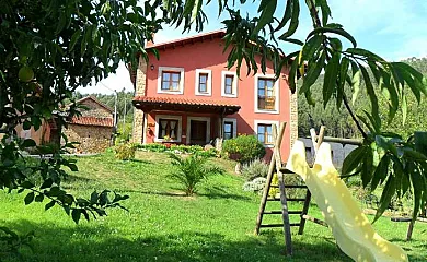 El Madreñeru en Candanal (Asturias) - Foto 1