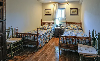 LA SEGUIRILLA en Casas Del Castañar (Cáceres) - Foto 23