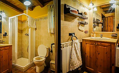 LA SEGUIRILLA en Casas Del Castañar (Cáceres) - Foto 24