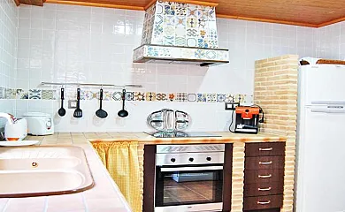 Casa Rural Los Teatinos en Casas de Fernando Alonso (Cuenca) - Foto 8