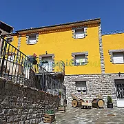 Apartamentos Rurales Parajes de Piedra 001