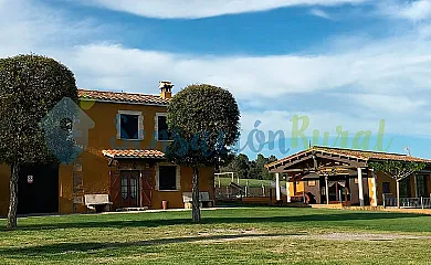 Cal Duc en Fontcoberta (Girona) - Foto 2