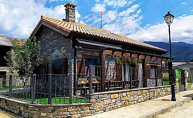 Casa Rural Oros en Oros Alto (Huesca) - Foto 1