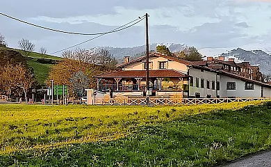 Casa Rural Azkue en Aia (Guipuzcoa) - Foto 2