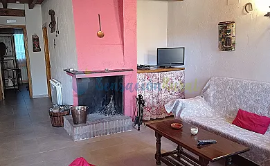 Apartamentos Rurales Las Cabezadas en Majaelrayo (Guadalajara) - Foto 20
