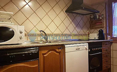 Casillo del Abuelo Goyo en Navarredonda de Gredos (Ávila) - Foto 9