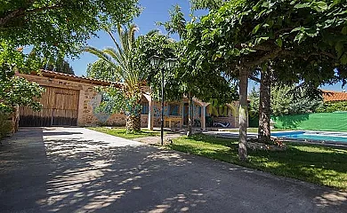 Los granaos en Las Casas Del Rio (Ciudad Real) - Foto 17