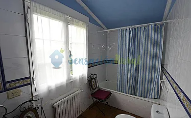 Veiga Daira Ven Con Tu Perro en Ribadeo (Lugo) - Foto 10