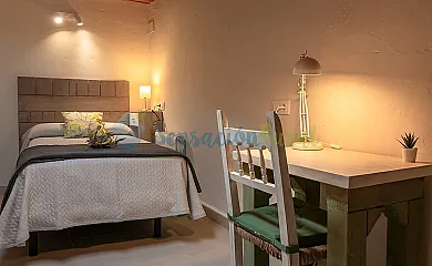 Alojamientos Turísticos Biarritz en Fuenteheridos (Huelva) - Foto 5